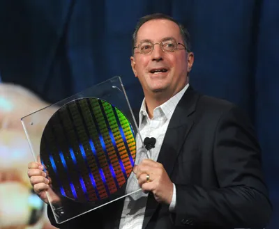 Intel đột phá công nghệ 22nm và cáp quang tốc độ cực nhanh